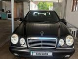 Mercedes-Benz E 320 1997 года за 2 800 000 тг. в Тараз