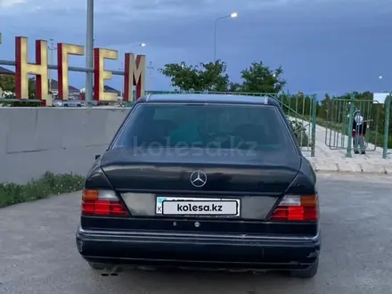 Mercedes-Benz E 320 1993 годаүшін2 200 000 тг. в Актау – фото 5