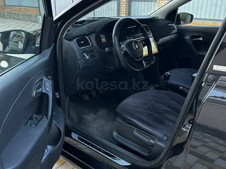 Volkswagen Polo 2018 года за 5 750 000 тг. в Кульсары – фото 6