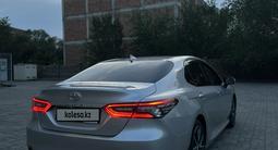 Toyota Camry 2023 года за 16 490 000 тг. в Алматы – фото 2