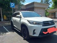 Toyota Highlander 2019 годаүшін15 700 000 тг. в Алматы