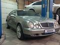 Mercedes-Benz CLK 320 1998 годаүшін2 400 000 тг. в Караганда – фото 2