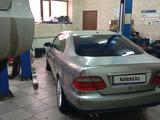 Mercedes-Benz CLK 320 1998 годаүшін2 400 000 тг. в Караганда – фото 4