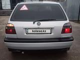 Volkswagen Golf 1995 года за 2 180 000 тг. в Шымкент – фото 4