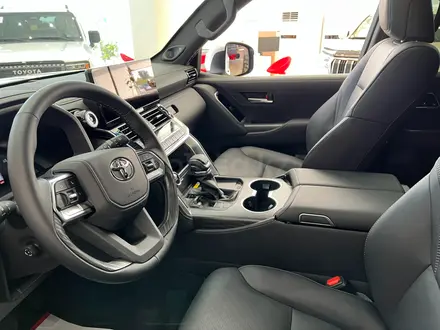 Toyota Land Cruiser Premium 2025 года за 74 890 000 тг. в Караганда – фото 9