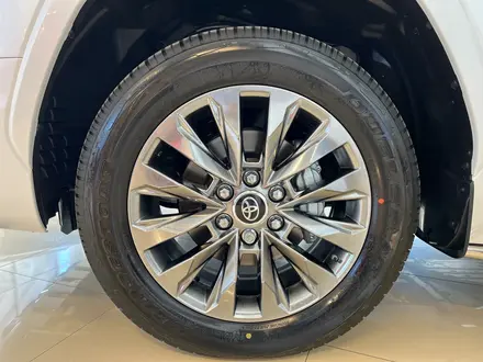 Toyota Land Cruiser Premium 2025 года за 74 890 000 тг. в Караганда – фото 21
