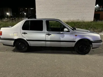 Volkswagen Vento 1993 годаүшін1 500 000 тг. в Уральск – фото 4