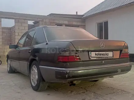 Mercedes-Benz E 300 1991 года за 1 150 000 тг. в Алматы – фото 3