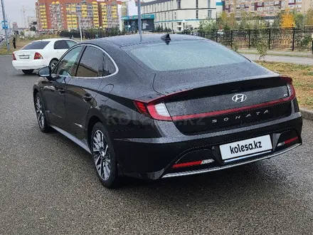 Hyundai Sonata 2021 года за 11 700 000 тг. в Актобе – фото 4