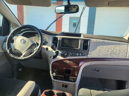Toyota Sienna 2013 года за 10 000 000 тг. в Актау – фото 6