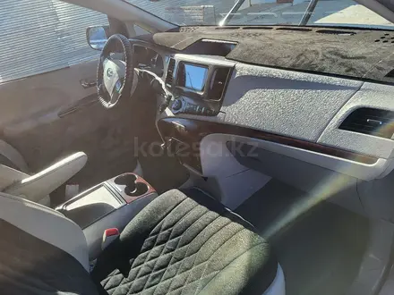 Toyota Sienna 2013 года за 10 000 000 тг. в Актау – фото 7