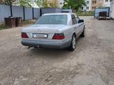 Mercedes-Benz E 200 1993 годаүшін2 000 000 тг. в Кокшетау – фото 2