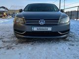 Volkswagen Passat 2014 года за 5 500 000 тг. в Атырау – фото 4