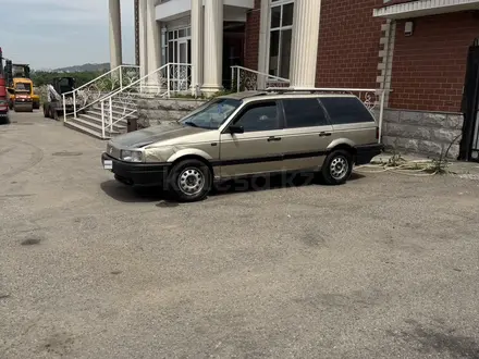 Volkswagen Passat 1990 года за 1 000 000 тг. в Алматы – фото 2