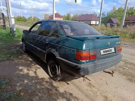 Volkswagen Passat 1990 года за 1 200 000 тг. в Бишкуль – фото 6