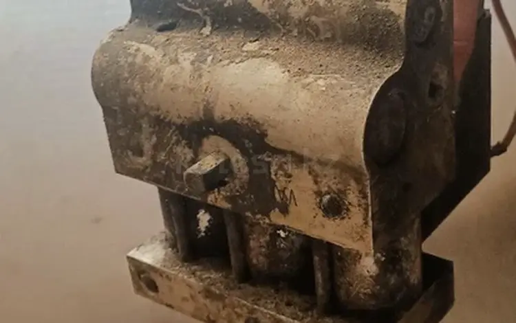 Блок абс ауди С 4 за 15 000 тг. в Астана