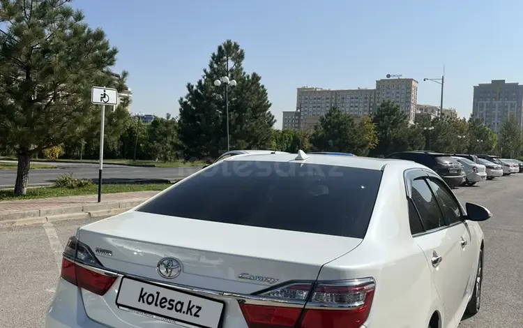 Toyota Camry 2016 года за 13 500 000 тг. в Шымкент