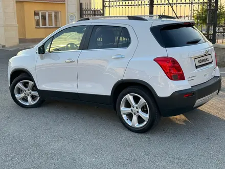 Chevrolet Tracker 2015 года за 5 800 000 тг. в Актау – фото 11