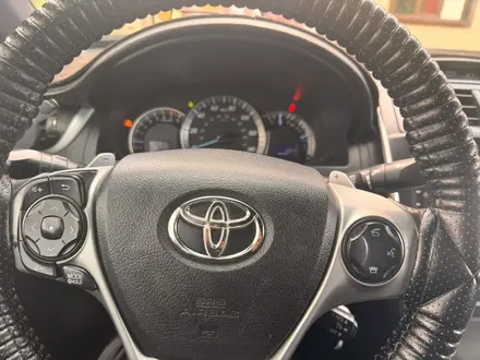 Toyota Camry 2014 года за 6 500 000 тг. в Уральск – фото 4