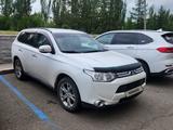 Mitsubishi Outlander 2012 годаүшін7 350 000 тг. в Астана – фото 2
