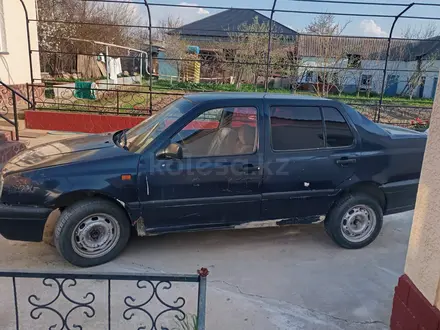 Volkswagen Vento 1992 года за 600 000 тг. в Шымкент – фото 4