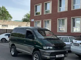 Mitsubishi Delica