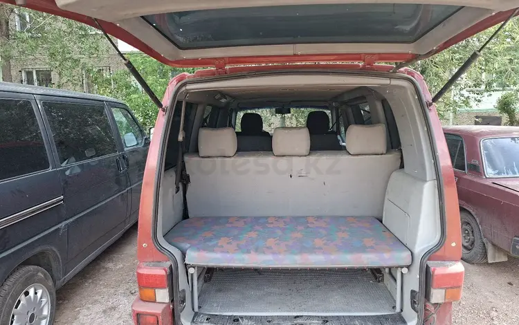 Volkswagen Multivan 1993 года за 2 700 000 тг. в Караганда
