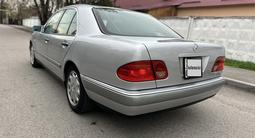 Mercedes-Benz E 320 1997 года за 6 000 000 тг. в Алматы – фото 4