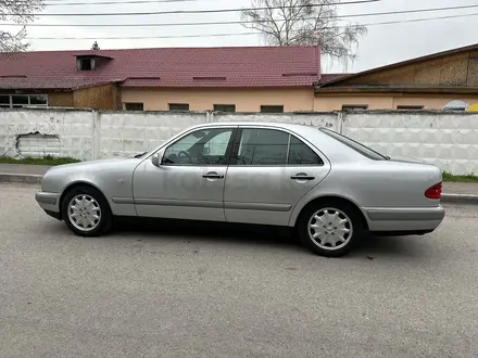 Mercedes-Benz E 320 1997 года за 6 000 000 тг. в Алматы – фото 10
