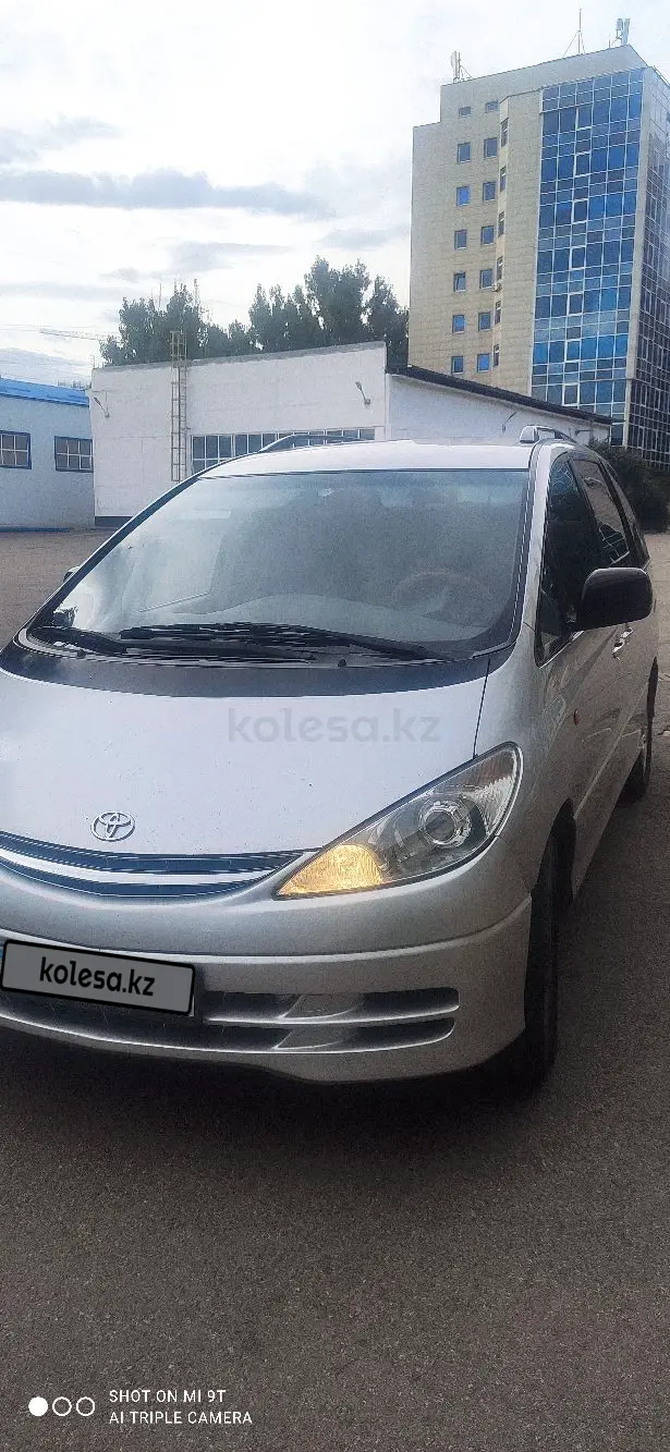 Toyota Previa, 2001