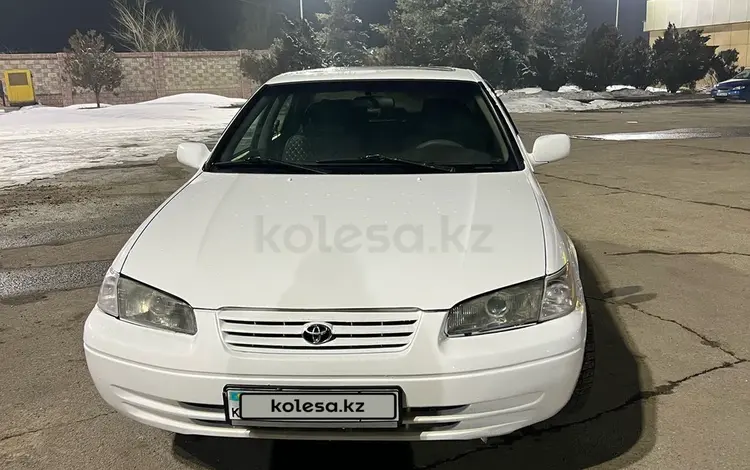 Toyota Camry 1998 годаүшін3 000 000 тг. в Алматы