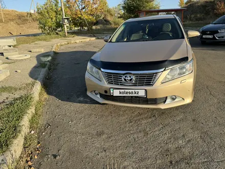 Toyota Camry 2012 года за 9 500 000 тг. в Усть-Каменогорск – фото 2