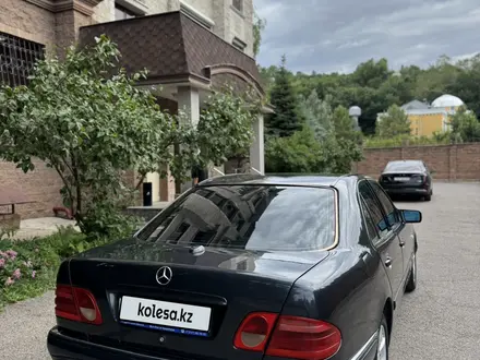 Mercedes-Benz E 280 1997 года за 2 200 000 тг. в Алматы – фото 4