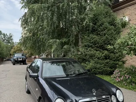 Mercedes-Benz E 280 1997 года за 2 200 000 тг. в Алматы