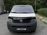 Volkswagen Transporter 2003 года за 6 000 000 тг. в Шымкент