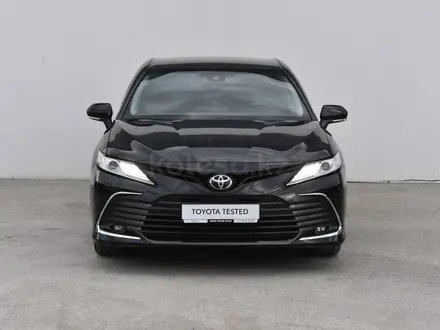 Toyota Camry 2023 года за 15 599 990 тг. в Атырау – фото 2