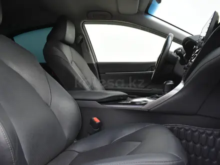 Toyota Camry 2023 года за 15 599 990 тг. в Атырау – фото 14