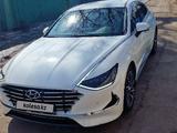 Hyundai Sonata 2022 года за 12 500 000 тг. в Алматы – фото 2