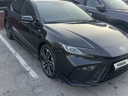 Toyota Camry 2024 года за 17 500 000 тг. в Алматы