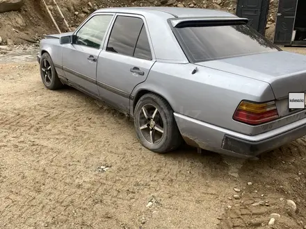 Mercedes-Benz E 230 1989 года за 850 000 тг. в Алматы – фото 2