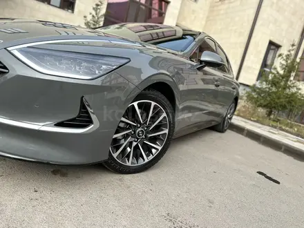 Hyundai Sonata 2022 года за 13 100 000 тг. в Караганда – фото 11