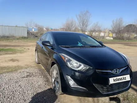 Hyundai Elantra 2015 года за 6 800 000 тг. в Актобе – фото 2