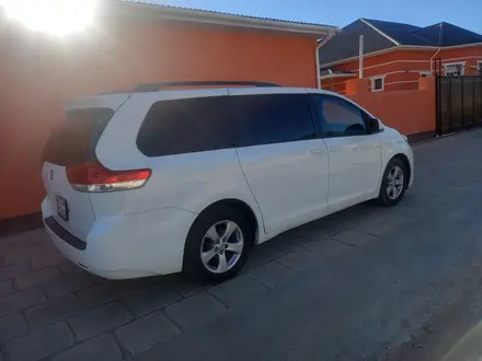 Toyota Sienna 2010 года за 11 000 000 тг. в Жанаозен – фото 4