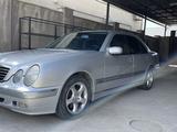 Mercedes-Benz E 280 2001 года за 5 200 000 тг. в Шымкент – фото 2