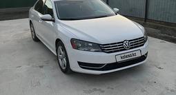 Volkswagen Passat 2012 года за 6 200 000 тг. в Атырау – фото 4