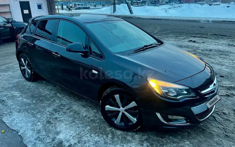 Opel Astra 2012 годаfor4 200 000 тг. в Алматы