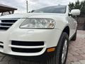 Volkswagen Touareg 2004 года за 5 700 000 тг. в Алматы – фото 7