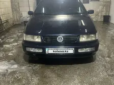 Volkswagen Passat, 1994