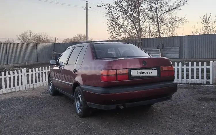 Volkswagen Vento 1993 года за 1 200 000 тг. в Астана