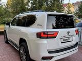 Toyota Land Cruiser 2021 года за 49 000 000 тг. в Астана – фото 2